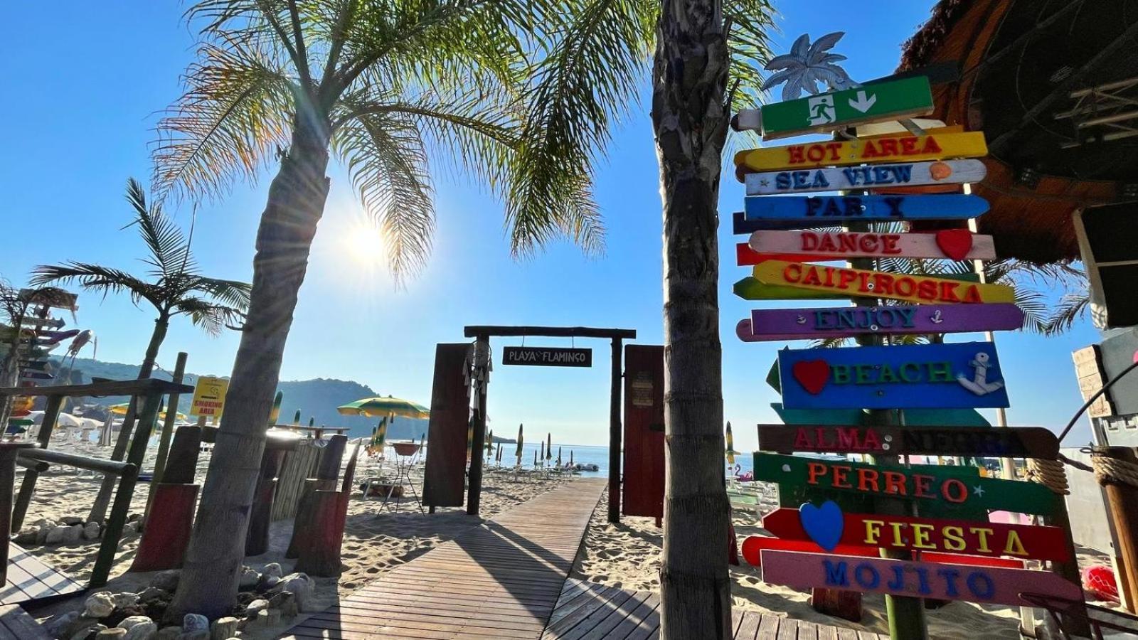 Flamingo Suites Marina di Camerota Esterno foto